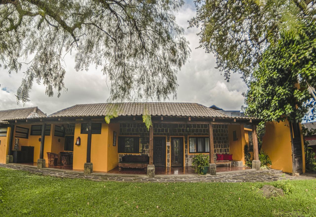 Hotel Toliman San Lucas Tolimán Exteriér fotografie